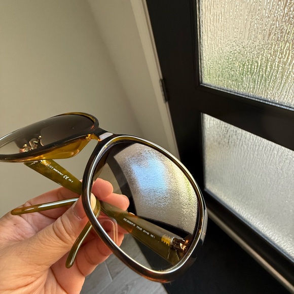 Gucci Large Frame Sunglasses Crystal Heart-shaped G Logo - Picture 14 of 17